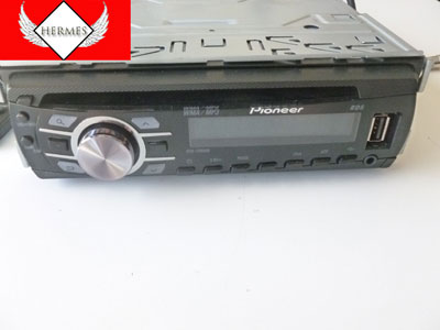 Pioneer Stereo CD Player Head Unit Tuner DEH-4300UB